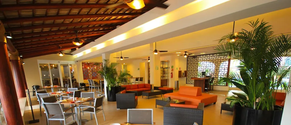 Holiday Inn Huatulco, an IHG Hotel