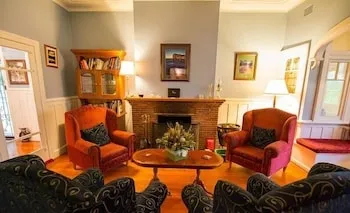 Kubba Roonga Guesthouse - Boutique Luxury Peaceful Stay & Gardens