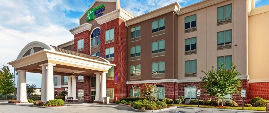 Holiday Inn Express & Suites Shreveport South Park Plaza, an IHG Hotel