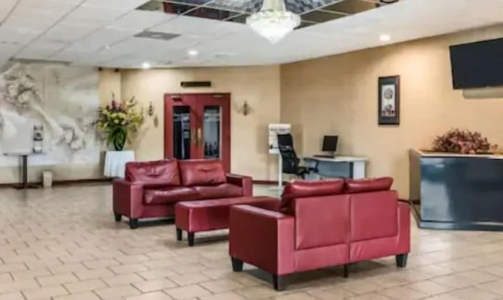 Red Carpet Inn Hazleton