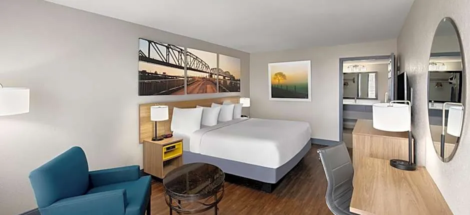 Days Inn by Wyndham Carlisle