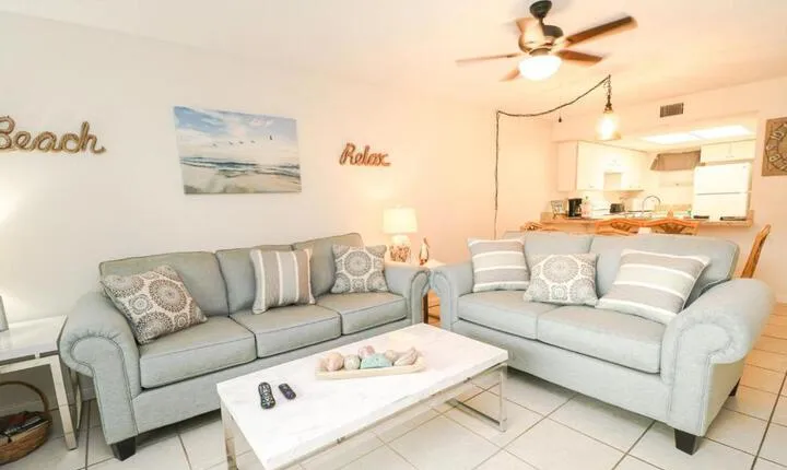 Ocean Village Club O15