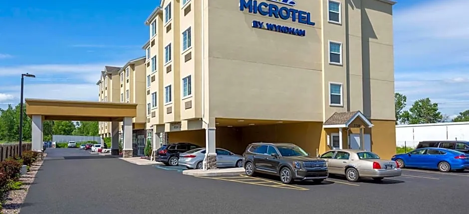 Microtel Inn & Suites by Wyndham Niagara Falls
