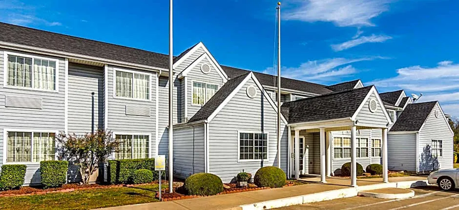 Motel 6-Mcalester, OK