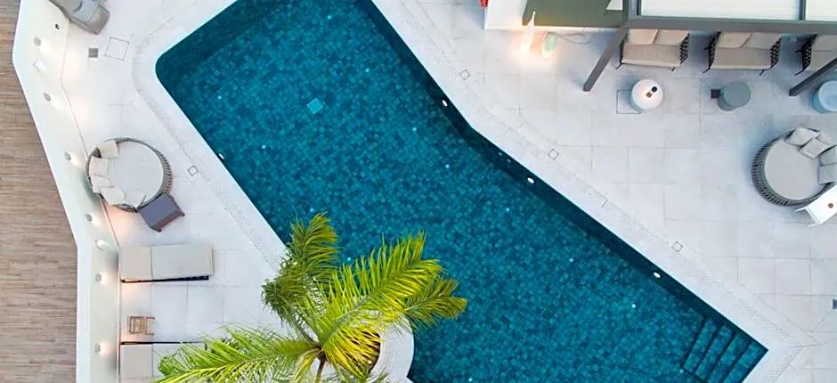 Flisvos Royal Hotel & Suites