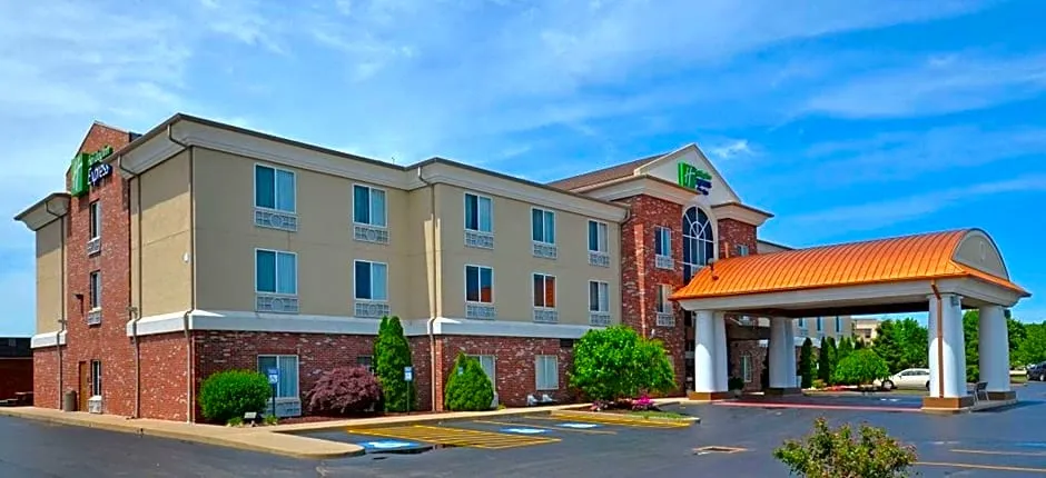 Holiday Inn Express Hotel & Suites Farmington By IHG