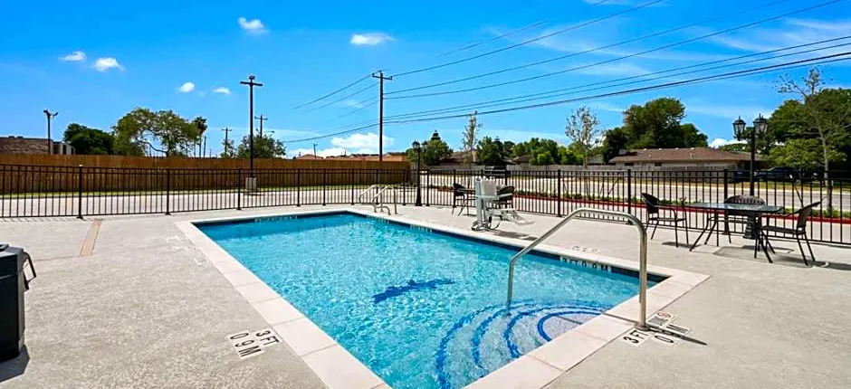 Studio 6-Corpus Christi, TX