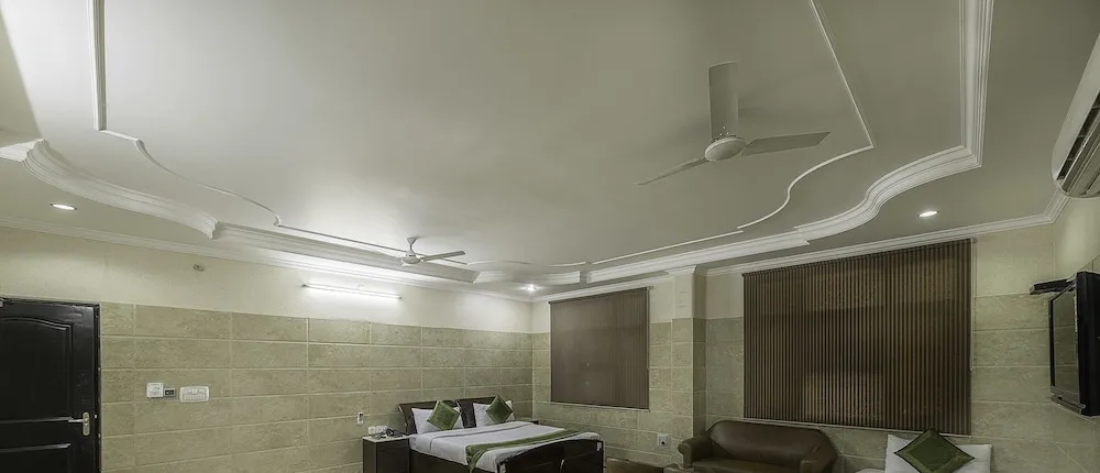 Treebo Trend Singh Sons Karol Bagh