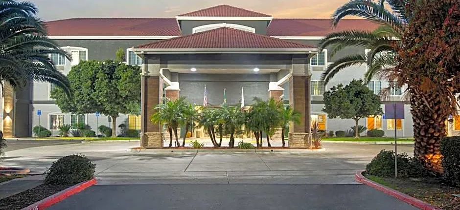 La Quinta Inn & Suites by Wyndham Visalia/Sequoia Gateway