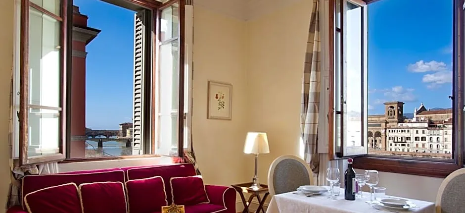 Serristori Palace Residence