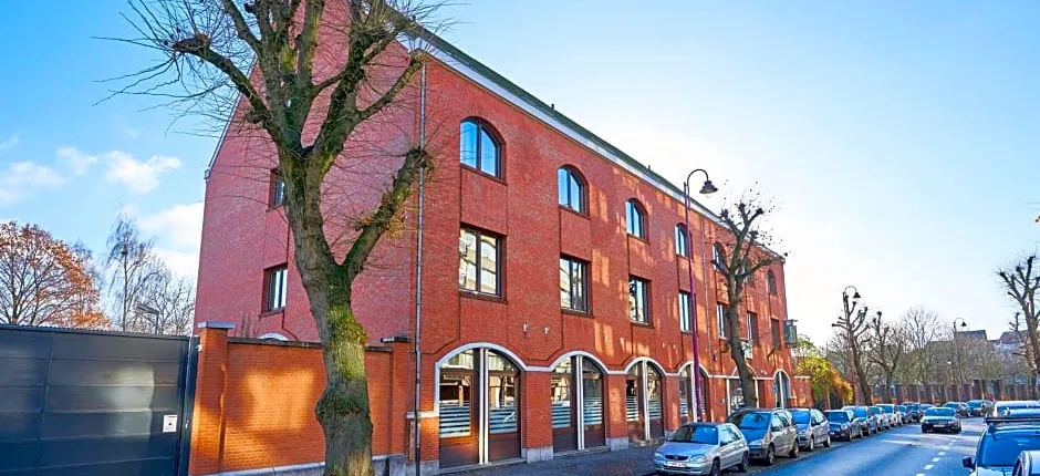HI Generation Europe Hostel