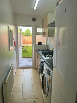 Birmingham Blissful Retreat - 4 Bedroom, Birmingham