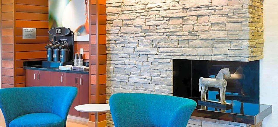 Fairfield Inn & Suites by Marriott Lexington Keeneland Airport