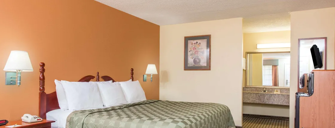 DAYS INN BY WYNDHAM ORANGE