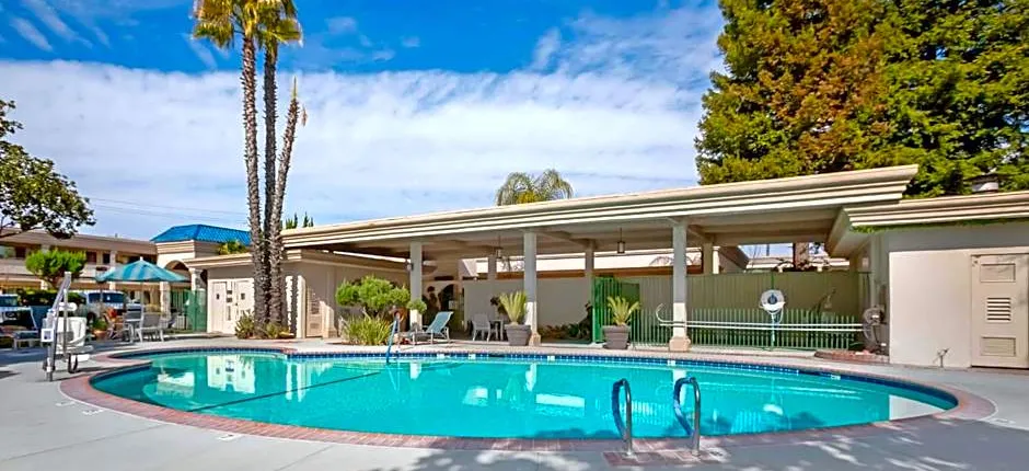 Best Western Plus Black Oak