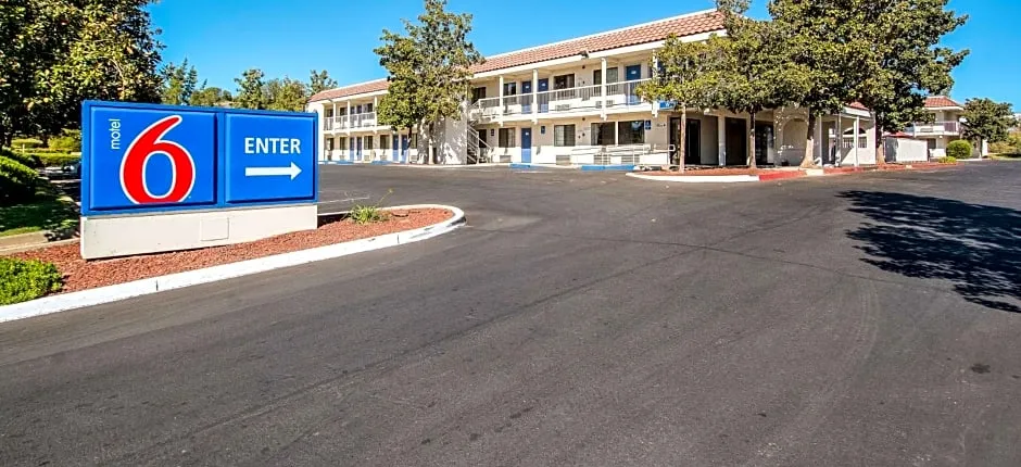Motel 6 Redding South
