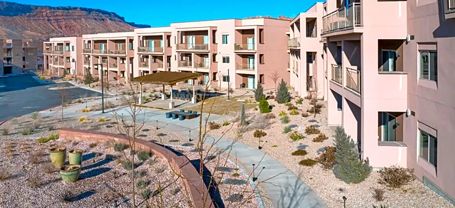 The Moab Resort, WorldMark Associate