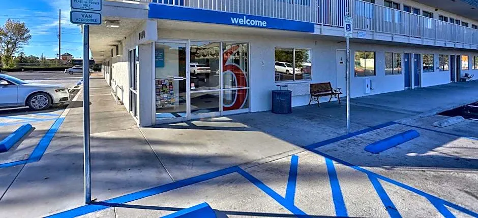 Motel 6-Flagstaff, AZ - Butler