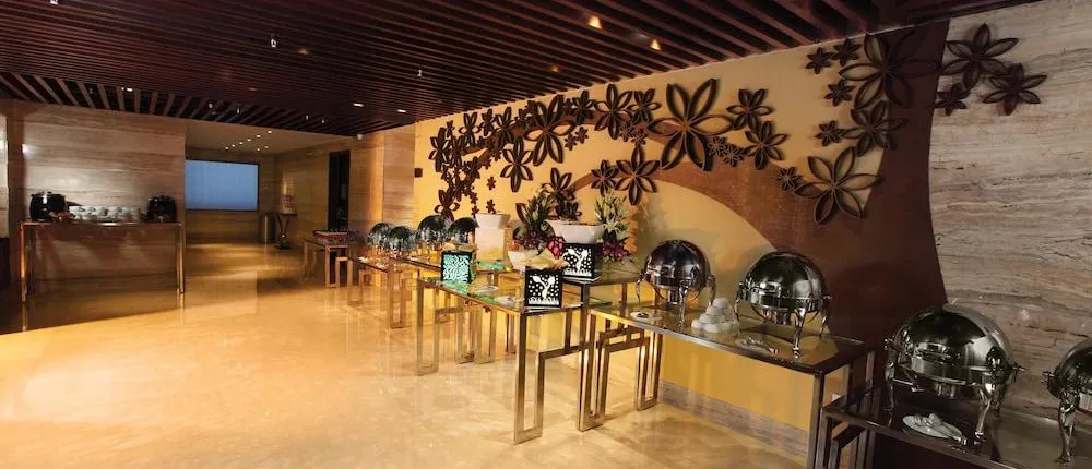 HOTEL VRISA