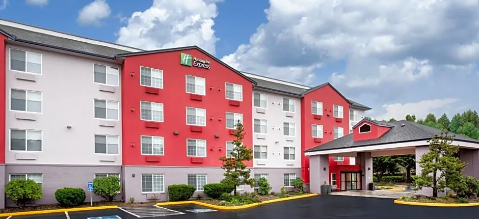 Holiday Inn Express and Suites Lincoln City By IHG