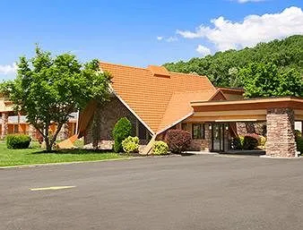 Howard Johnson Express Inn -- North Plainfield