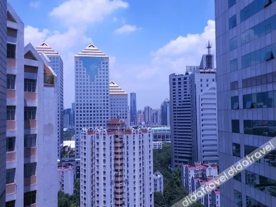 IU Hotel (Guangzhou Tianhedong Sports Center Metro Station)