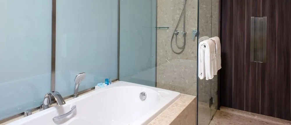 NOVOTEL BANGKOK IMPACT