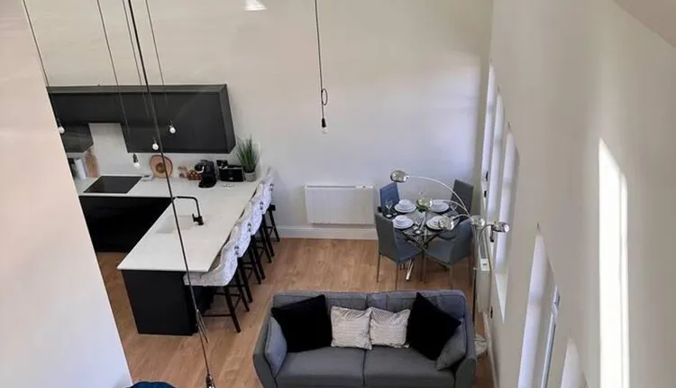 Luxury 3 Bedroom Modern Penthouse- Birmingham City