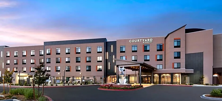 Courtyard by Marriott Petaluma Sonoma County