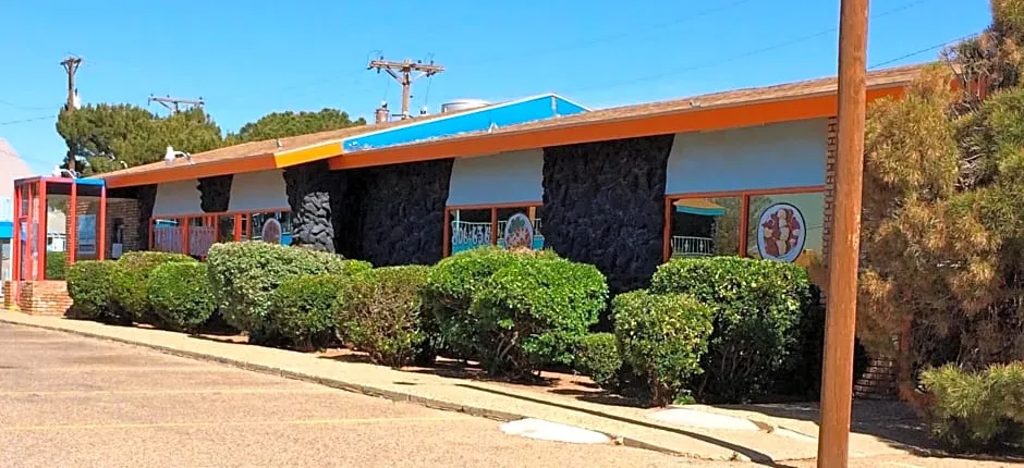 Crystal Palace Inn Brownfield