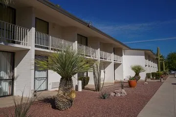 Ocotillo Apartments & Hotel