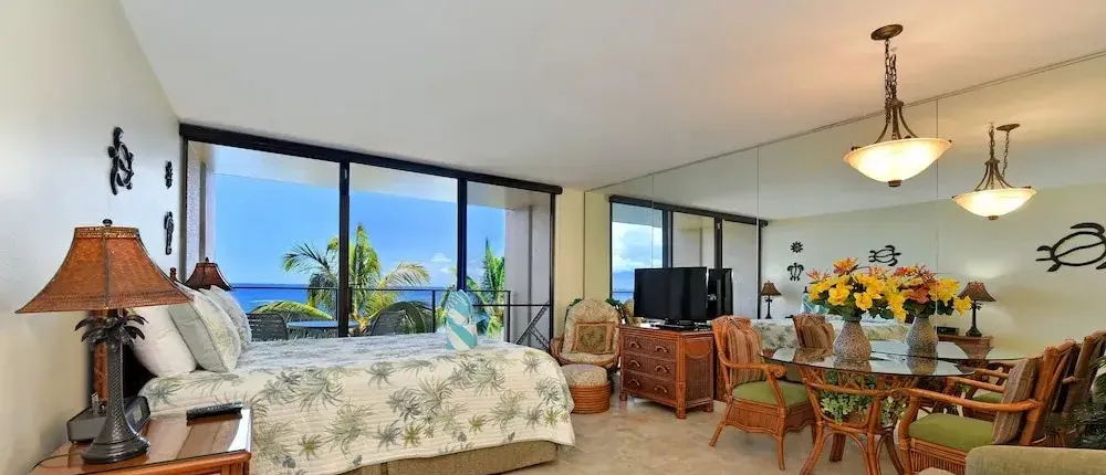 Mahana 713 by RedAwning