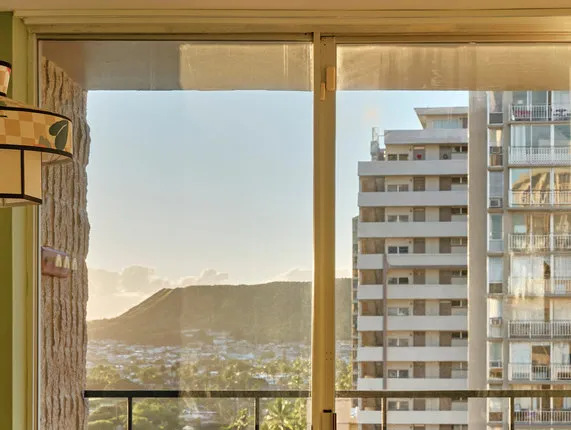 Waikiki Sand Villa Hotel, Honolulu