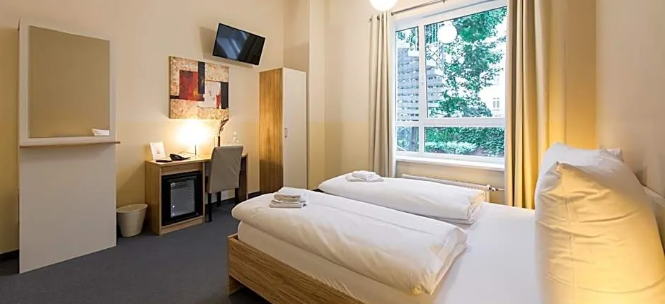 Nu Wave Hotel Berlin - Digital Check-In 2025