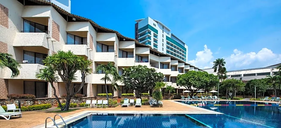 Tropicana Hotel (SHA Extra Plus)