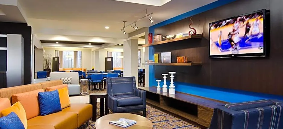 Courtyard by Marriott St. Louis Airport/Earth City