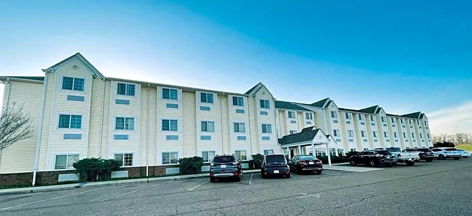 WELCOME INN & SUITES