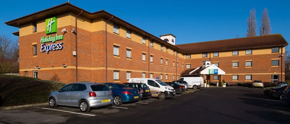 Holiday Inn Express Taunton East, an IHG Hotel