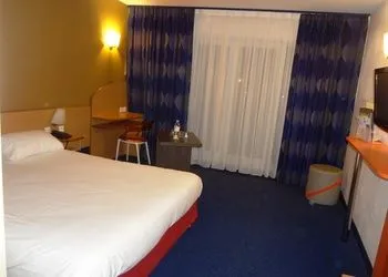 ibis Styles Peronne Assevillers