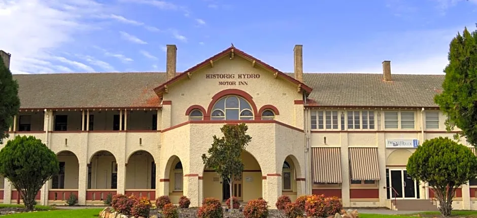 Historic Hydro Motor Inn