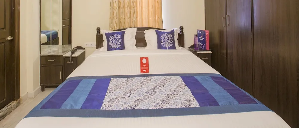 OYO 10597 Hotel Nirvana INN