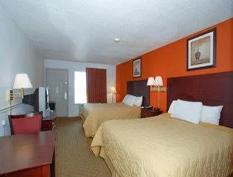 Super 8 - Defuniak Springs