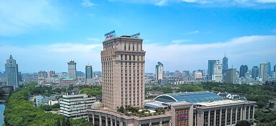 Wyndham Grand Plaza Royale Ningbo