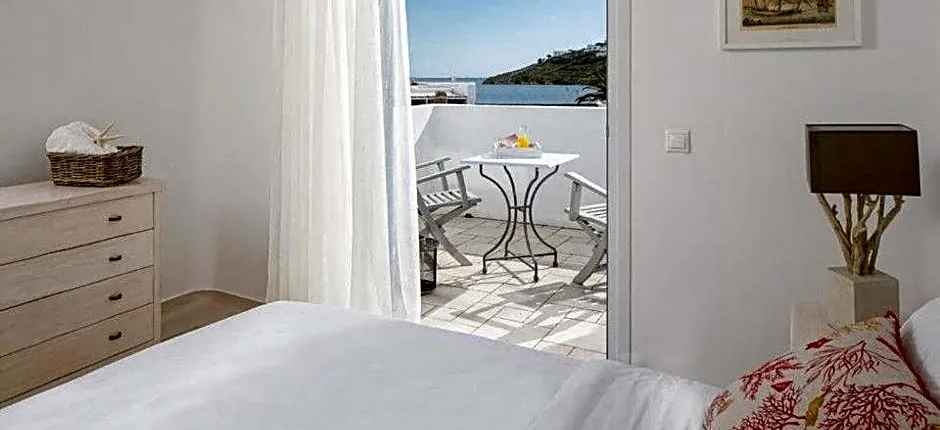 Deluxe Mykonos Villa Outdoor Pool Villa del Sol Sea Pool View 2 BDR Ornos
