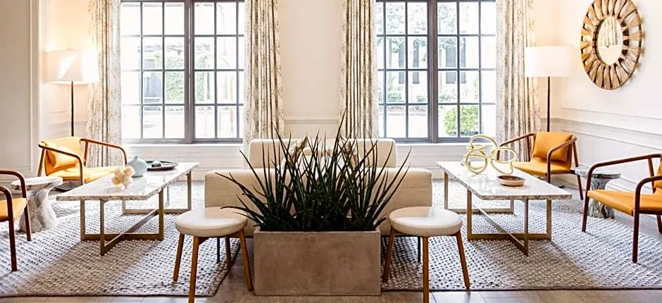 The Lindy Renaissance Charleston Hotel