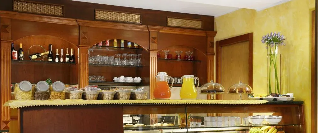 TUSCOLANA HOTEL