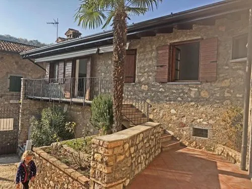 Casa Cortili Garda Summer by Gardadomusmea