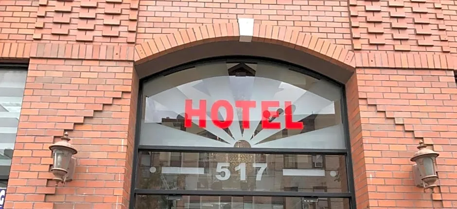 Phoenix Hotel