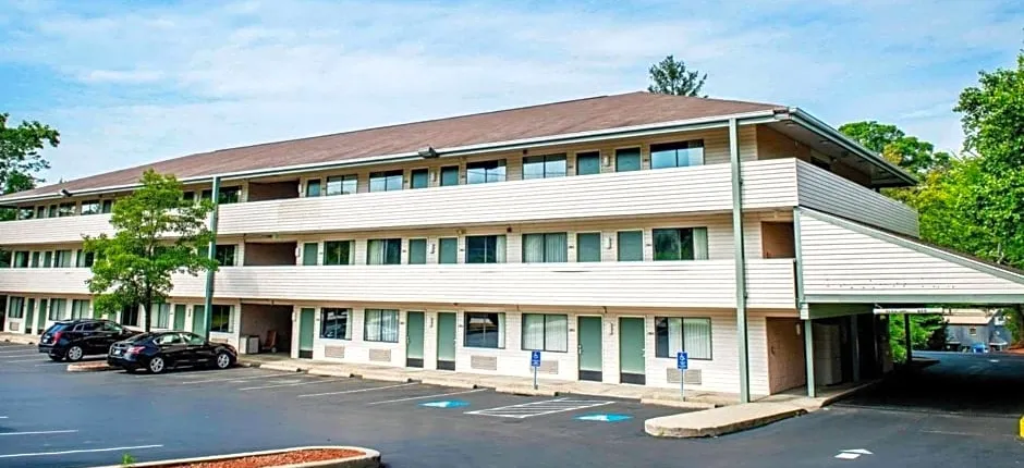 Quality Inn & Suites North Gibsonia