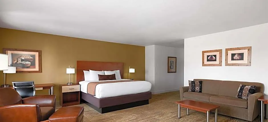 Best Western Discovery Inn